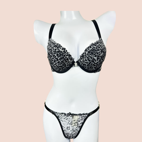Sexy Secret Front Open Cheetah Printed Padded Bra Panty Set